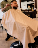 Capa de barbero Barber Strong – Escudo Caqui – Crema